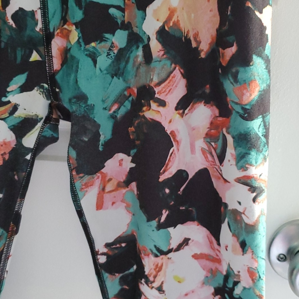 Fabletics Leggings - Picture 2 of 2